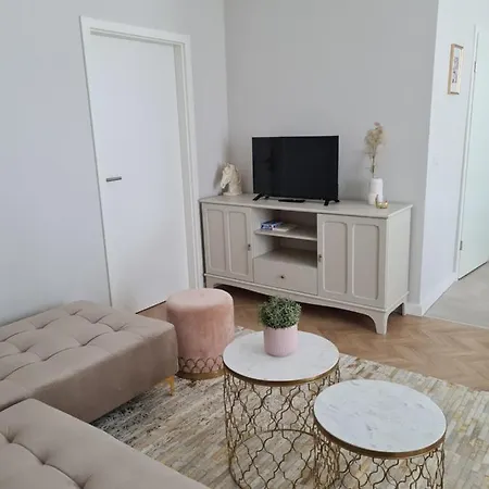 Charmantes Altstadtapartment In Werder Апартаменты